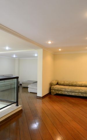 Apartamento à venda com 350m², 4 quartos e 4 vagasÁrea comum - Salão de festas