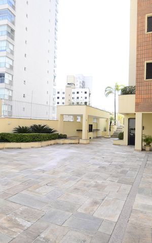 Apartamento à venda com 350m², 4 quartos e 4 vagasChurrasqueira