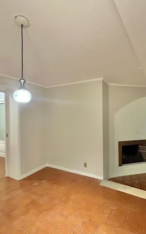 Casa à venda com 200m², 4 quartos e 1 vaga Casa à venda com 200m², 4 quartos e 1 vagaSala 2