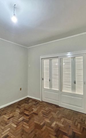 Casa à venda com 200m², 4 quartos e 1 vaga Casa à venda com 200m², 4 quartos e 1 vagaSala 3