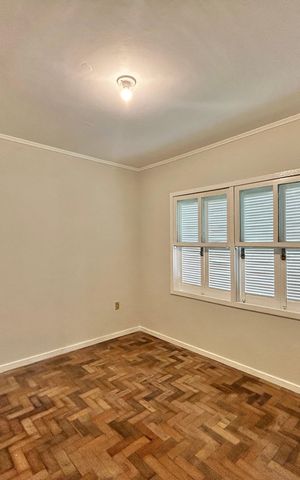 Casa à venda com 200m², 4 quartos e 1 vaga Casa à venda com 200m², 4 quartos e 1 vagaQuarto 4