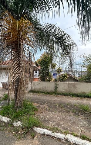 Casa à venda com 200m², 4 quartos e 1 vaga Casa à venda com 200m², 4 quartos e 1 vagaPlaca