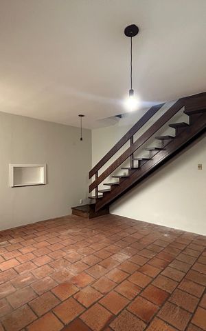Casa à venda com 200m², 4 quartos e 1 vaga Casa à venda com 200m², 4 quartos e 1 vagaSala 4