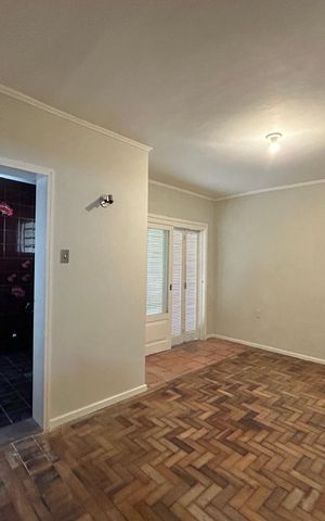 Casa à venda com 200m², 4 quartos e 1 vaga Casa à venda com 200m², 4 quartos e 1 vagaSuíte