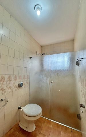 Casa à venda com 200m², 4 quartos e 1 vaga Casa à venda com 200m², 4 quartos e 1 vagaBanheiro 3