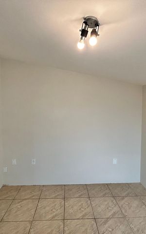 Casa à venda com 200m², 4 quartos e 1 vaga Casa à venda com 200m², 4 quartos e 1 vagaQuarto 3