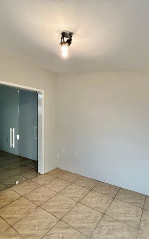 Casa à venda com 200m², 4 quartos e 1 vaga Casa à venda com 200m², 4 quartos e 1 vagaQuarto 3