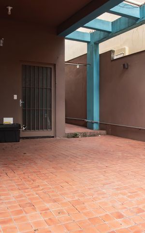 Casa à venda com 200m², 3 quartos e 3 vagasGaragem