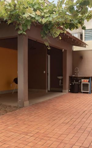 Casa à venda com 200m², 3 quartos e 3 vagasQuintal/Área de lazer