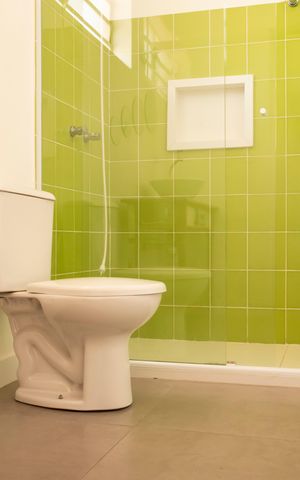 Casa à venda com 200m², 3 quartos e 3 vagasBanheiro da Suíte 1