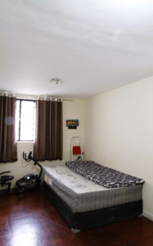 Casa à venda com 350m², 7 quartos e 4 vagasQuarto 3