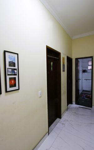 Casa à venda com 350m², 7 quartos e 4 vagasCorredor