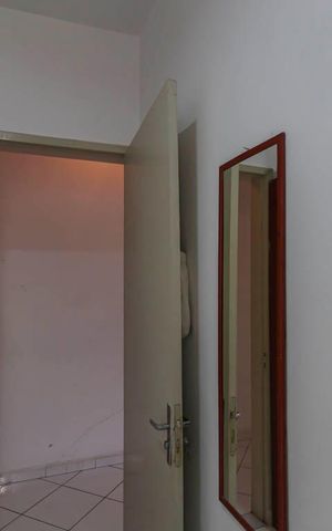 Casa à venda com 80m², 3 quartos e 10 vagas Casa à venda com 80m², 3 quartos e 10 vagasQuarto 3