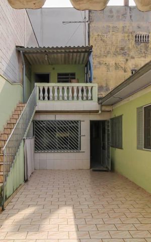 Casa à venda com 80m², 3 quartos e 10 vagas Casa à venda com 80m², 3 quartos e 10 vagasChurrasqueira