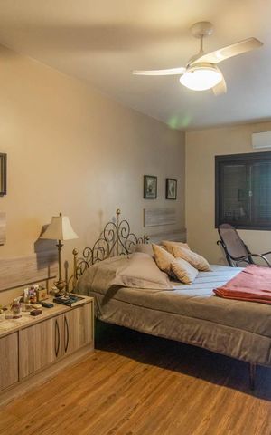 Casa à venda com 281m², 3 quartos e 3 vagasSuíte
