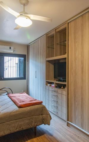 Casa à venda com 281m², 3 quartos e 3 vagasSuíte