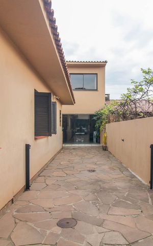 Casa à venda com 281m², 3 quartos e 3 vagasQuintal