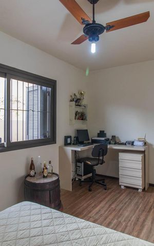 Casa à venda com 281m², 3 quartos e 3 vagasQuarto 2