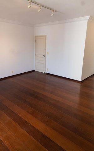 Apartamento à venda com 156m², 3 quartos e 1 vaga Apartamento à venda com 156m², 3 quartos e 1 vagaSala