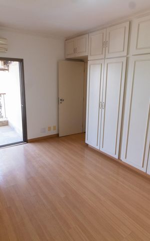 Apartamento à venda com 156m², 3 quartos e 1 vaga Apartamento à venda com 156m², 3 quartos e 1 vagaSuíte