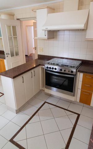 Apartamento à venda com 156m², 3 quartos e 1 vaga Apartamento à venda com 156m², 3 quartos e 1 vagaCozinha