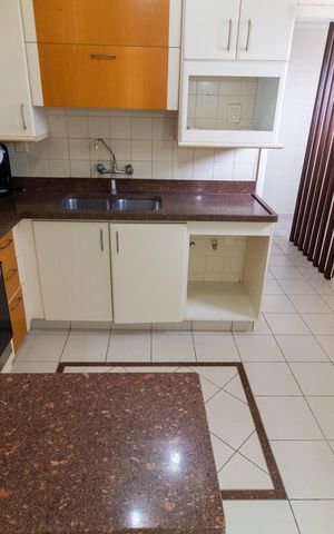 Apartamento à venda com 156m², 3 quartos e 1 vaga Apartamento à venda com 156m², 3 quartos e 1 vagaCozinha