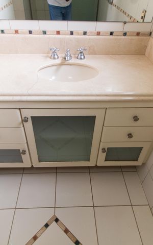 Apartamento à venda com 156m², 3 quartos e 1 vaga Apartamento à venda com 156m², 3 quartos e 1 vagaBanheiro da Suíte