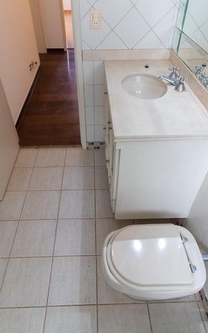 Apartamento à venda com 156m², 3 quartos e 1 vaga Apartamento à venda com 156m², 3 quartos e 1 vagaBanheiro