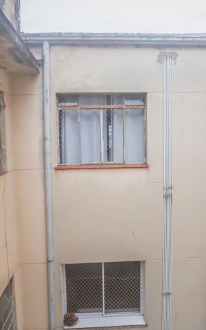 Apartamento à venda com 80m², 2 quartos e sem vaga Apartamento à venda com 80m², 2 quartos e sem vagaVista Sala