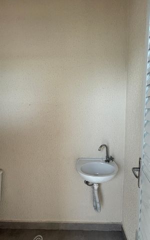 Apartamento à venda com 105m², 2 quartos e 1 vaga Apartamento à venda com 105m², 2 quartos e 1 vagaCobertura - Banheiro
