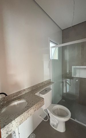 Apartamento à venda com 105m², 2 quartos e 1 vaga Apartamento à venda com 105m², 2 quartos e 1 vagaBanheiro Social