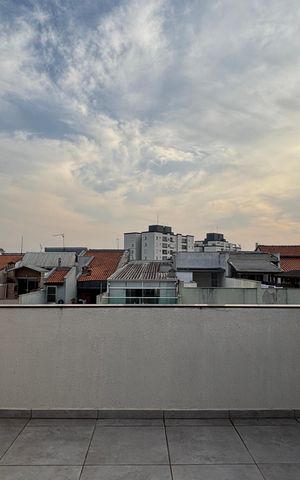 Apartamento à venda com 105m², 2 quartos e 1 vaga Apartamento à venda com 105m², 2 quartos e 1 vagaCobertura