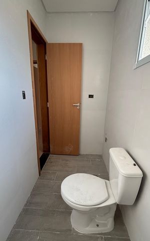 Apartamento à venda com 58m², 2 quartos e 1 vaga Apartamento à venda com 58m², 2 quartos e 1 vagaBanheiro Social