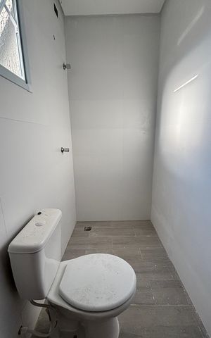 Apartamento à venda com 58m², 2 quartos e 1 vaga Apartamento à venda com 58m², 2 quartos e 1 vagaBanheiro Social