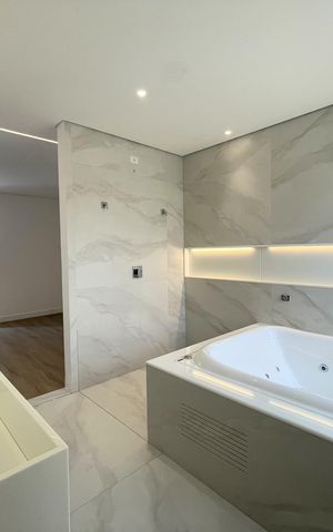 Apartamento à venda com 220m², 3 quartos e 3 vagasBanheiro da Suíte 3