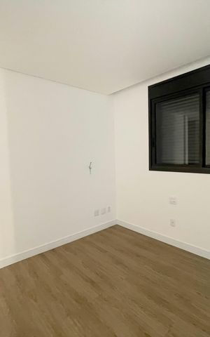 Apartamento à venda com 220m², 3 quartos e 3 vagasSuíte 1