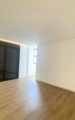 Apartamento à venda com 220m², 3 quartos e 3 vagasSuíte 3