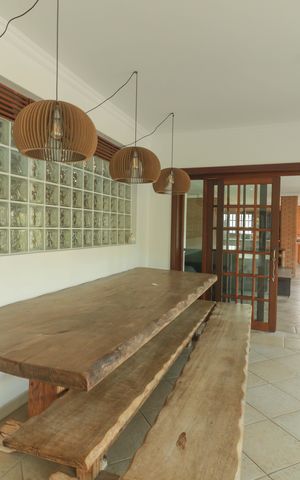 Casa de condomínio para alugar com 1200m², 6 quartos e 10 vagas Casa de condomínio para alugar com 1200m², 6 quartos e 10 vagasSalão