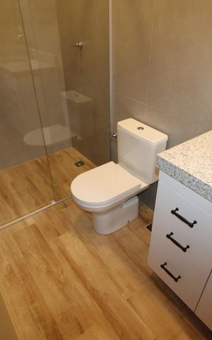 Casa à venda com 160m², 2 quartos e 2 vagasBanheiro