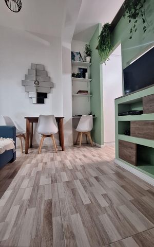 Apartamento à venda com 28m², 1 quarto e sem vaga Apartamento à venda com 28m², 1 quarto e sem vagaSala