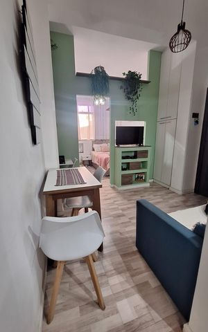 Apartamento à venda com 28m², 1 quarto e sem vaga Apartamento à venda com 28m², 1 quarto e sem vagaSala