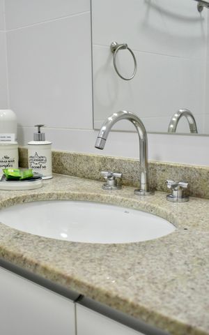 Studio para alugar com 20m², 0 quarto e sem vaga Studio para alugar com 20m², 0 quarto e sem vagaBanheiro