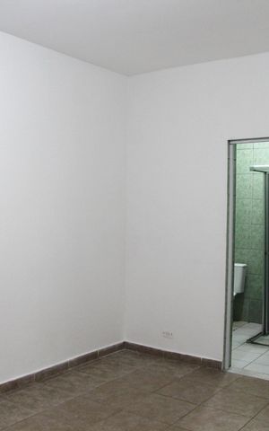 Casa para alugar com 44m², 1 quarto e sem vagaSuíte