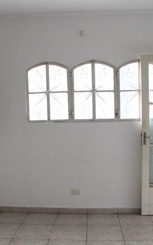 Casa para alugar com 44m², 1 quarto e sem vagaSala 