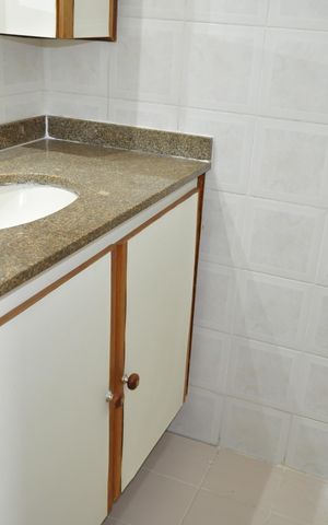 Apartamento à venda com 85m², 2 quartos e 2 vagasSuíte Banheiro