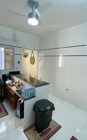 Casa à venda com 148m², 2 quartos e 2 vagas Casa à venda com 148m², 2 quartos e 2 vagasCozinha