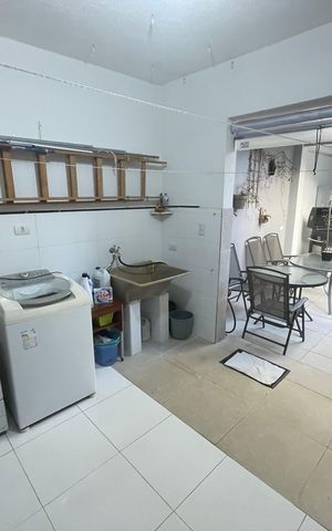 Casa à venda com 148m², 2 quartos e 2 vagas Casa à venda com 148m², 2 quartos e 2 vagasÁrea de Serviço