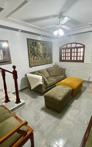 Casa à venda com 148m², 2 quartos e 2 vagas Casa à venda com 148m², 2 quartos e 2 vagasSala