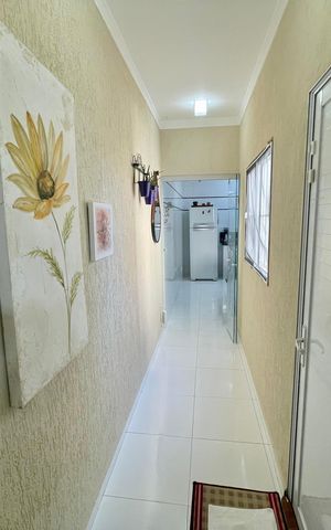 Casa à venda com 148m², 2 quartos e 2 vagas Casa à venda com 148m², 2 quartos e 2 vagasCorredor
