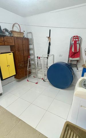 Casa à venda com 148m², 2 quartos e 2 vagas Casa à venda com 148m², 2 quartos e 2 vagasÁrea de Serviço